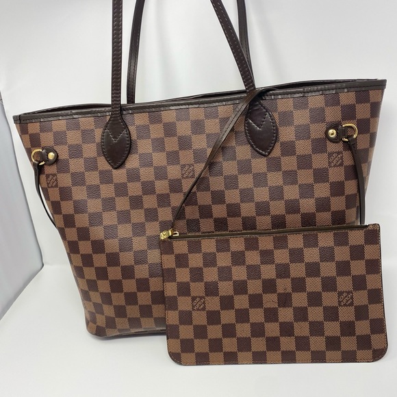 ❌SOLD❌Authentic Louis Vuitton Neverfull MM with Pouch - Picture 14 of 16